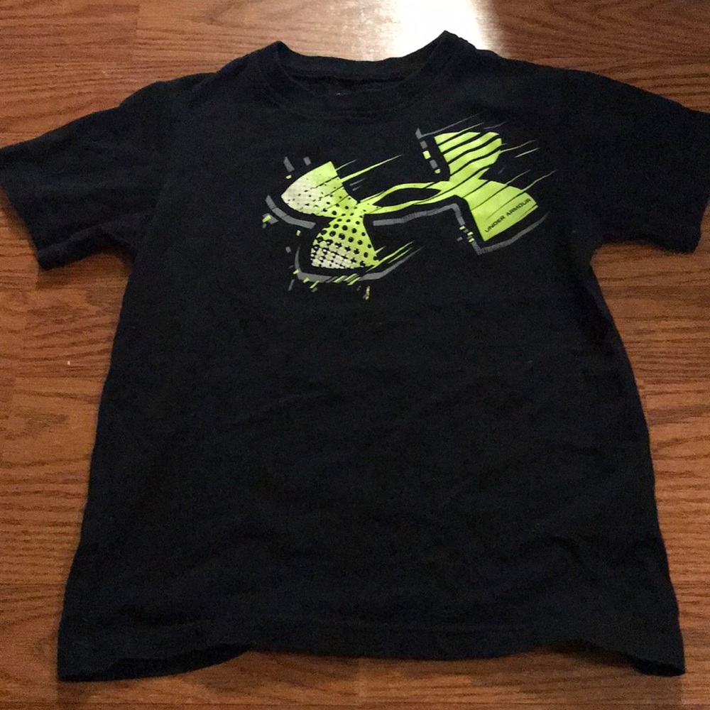 Boys Under Armour 4T T shirts